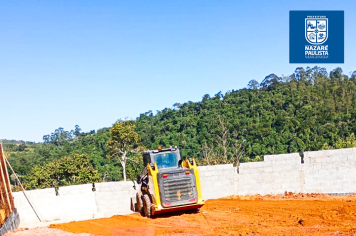 Prefeitura dá inicio na implantação da quadra de areia para educação integral na Escola Monsenhor