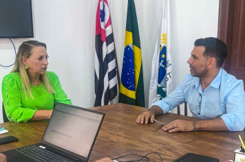  Prefeita Professora Guinha realiza reunião para aprimorar atendimento à Saúde em Nazaré Paulista