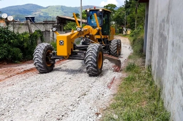 PREFEITURA REALIZA MANUTENÇÃO NA ESTRADA DA REPRESA EM NAZARÉ PAULISTA