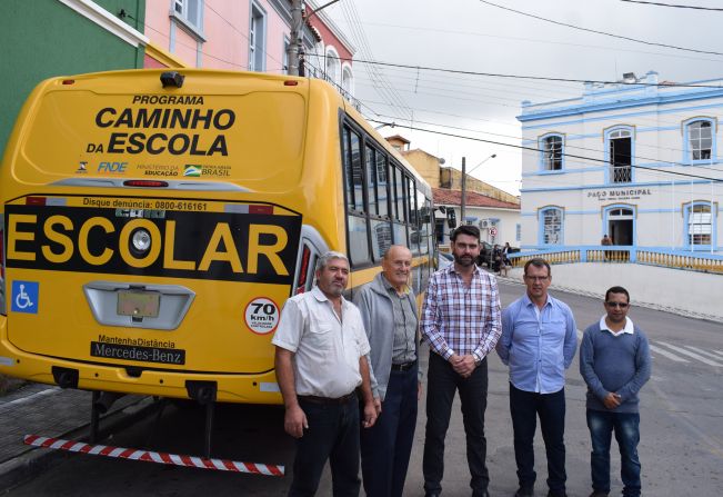 Prefeitura Adquire Novo Ônibus para reforçar o Transporte Escolar em Nazaré Paulista