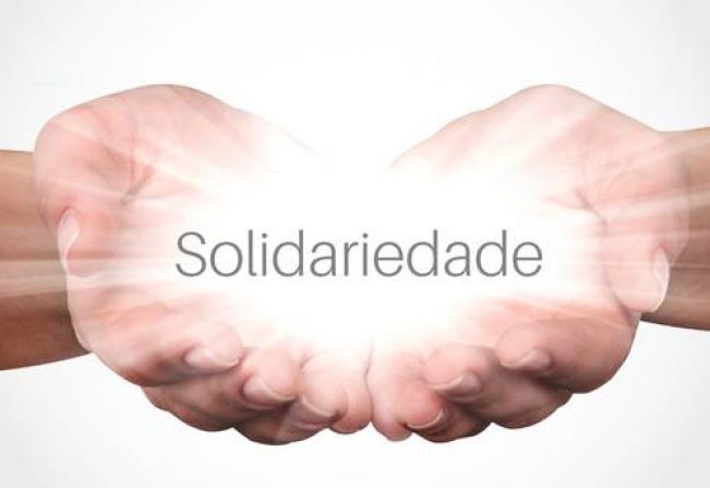 Empresários doam cadeira de banho ao Fundo Social de Solidariedade de Nazaré Paulista
