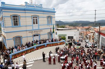 Foto - Paço Municipal “Maria Tereza Pinheiro Ramos” é reinaugurado em Nazaré Paulista