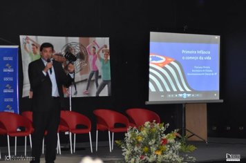 Foto - Noite de lançamento do Programa Criança Feliz em Nazaré Paulista 