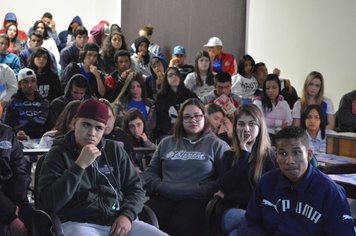 Foto - Terceira Ação Jovem reúne 250 alunos de 2º e 3º do ensino médio da rede pública de Nazaré Paulista