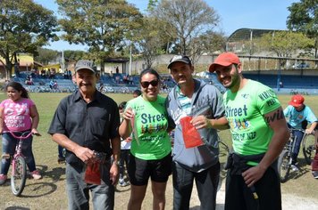 Foto - Passeio Ciclístico em homenagem ao Dia dos Pais é sucesso em Nazaré Paulista